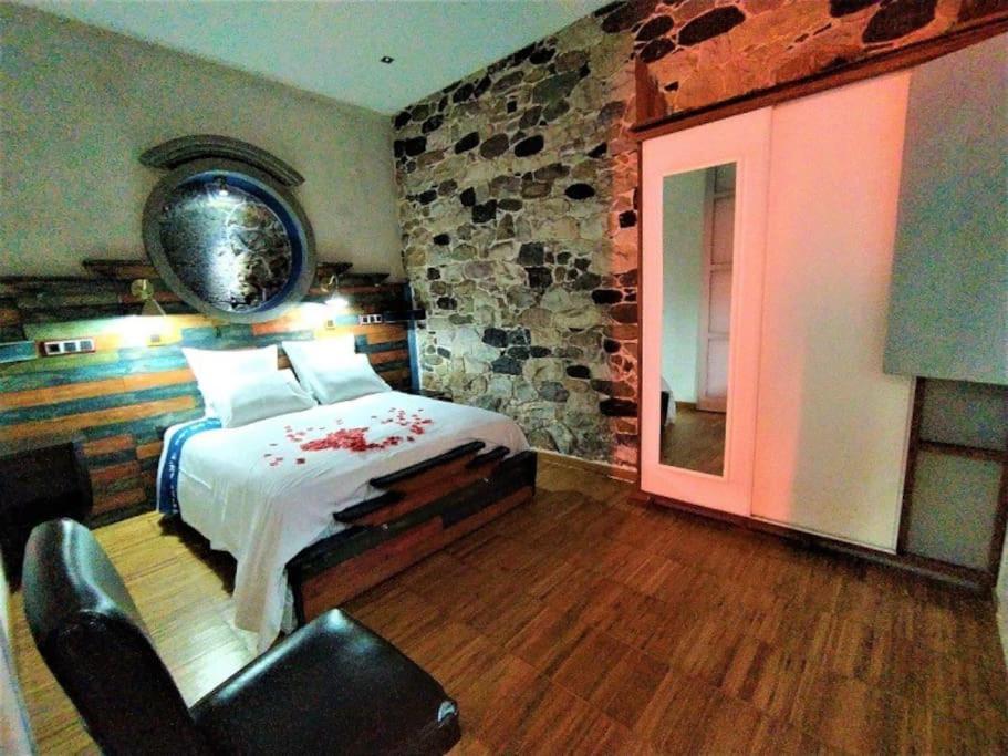 Апартаменты Zentral Club Neutron-Jacuzzi Бельмонте-де-Миранда Экстерьер фото