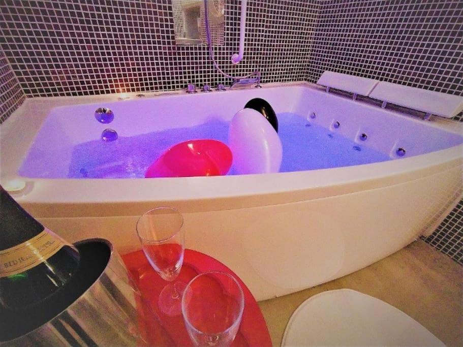 Апартаменты Zentral Club Neutron-Jacuzzi Бельмонте-де-Миранда Экстерьер фото